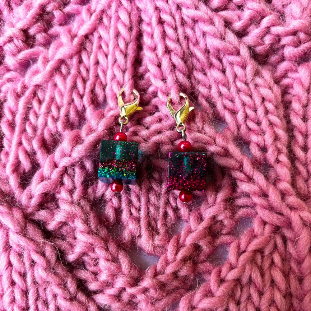 Resin Beads stitch markers set of 2 with lobster clasp