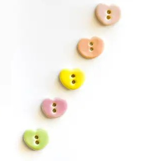 Pastel heart buttons - 1.7cm wide