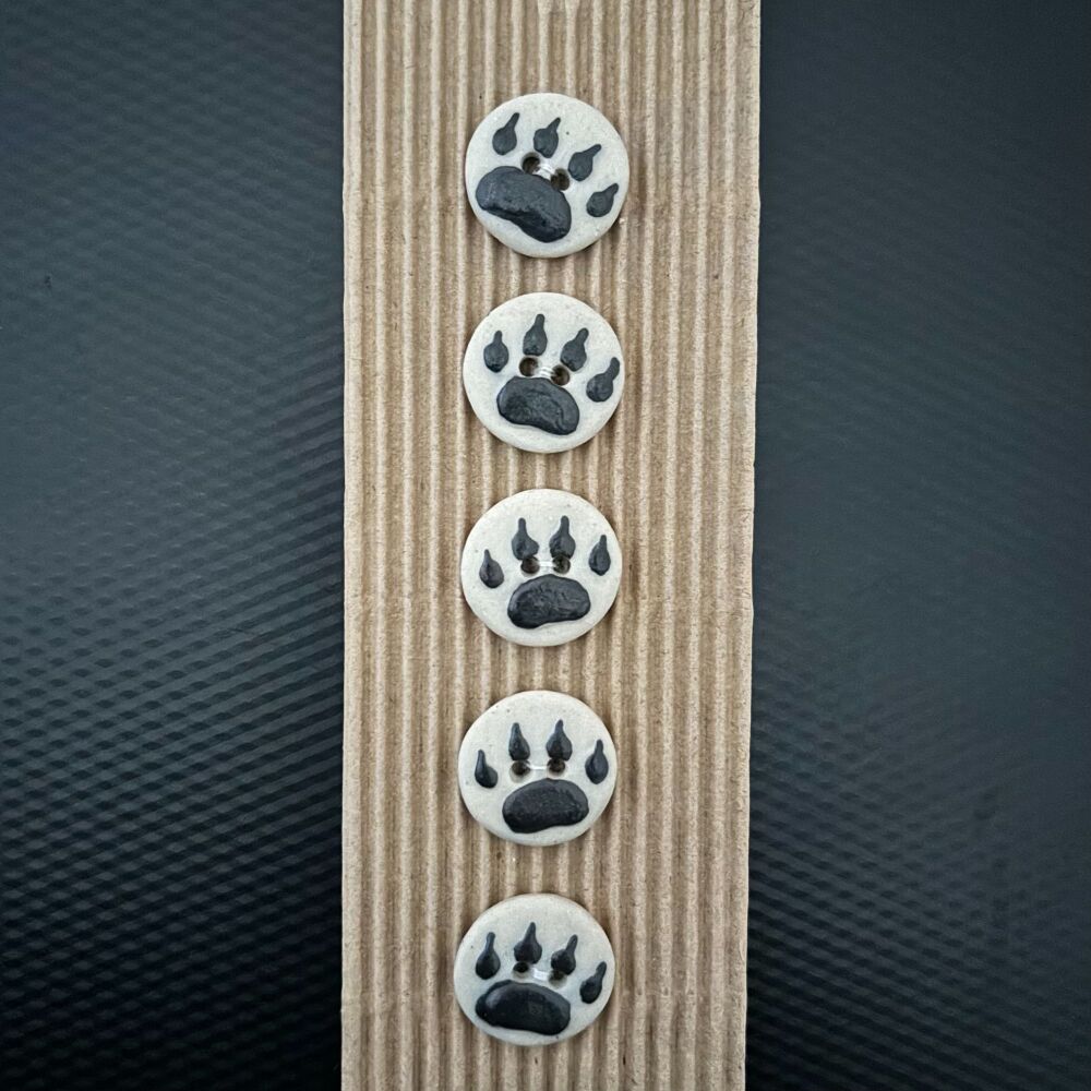 Dog Paw print buttons - 2cm wide