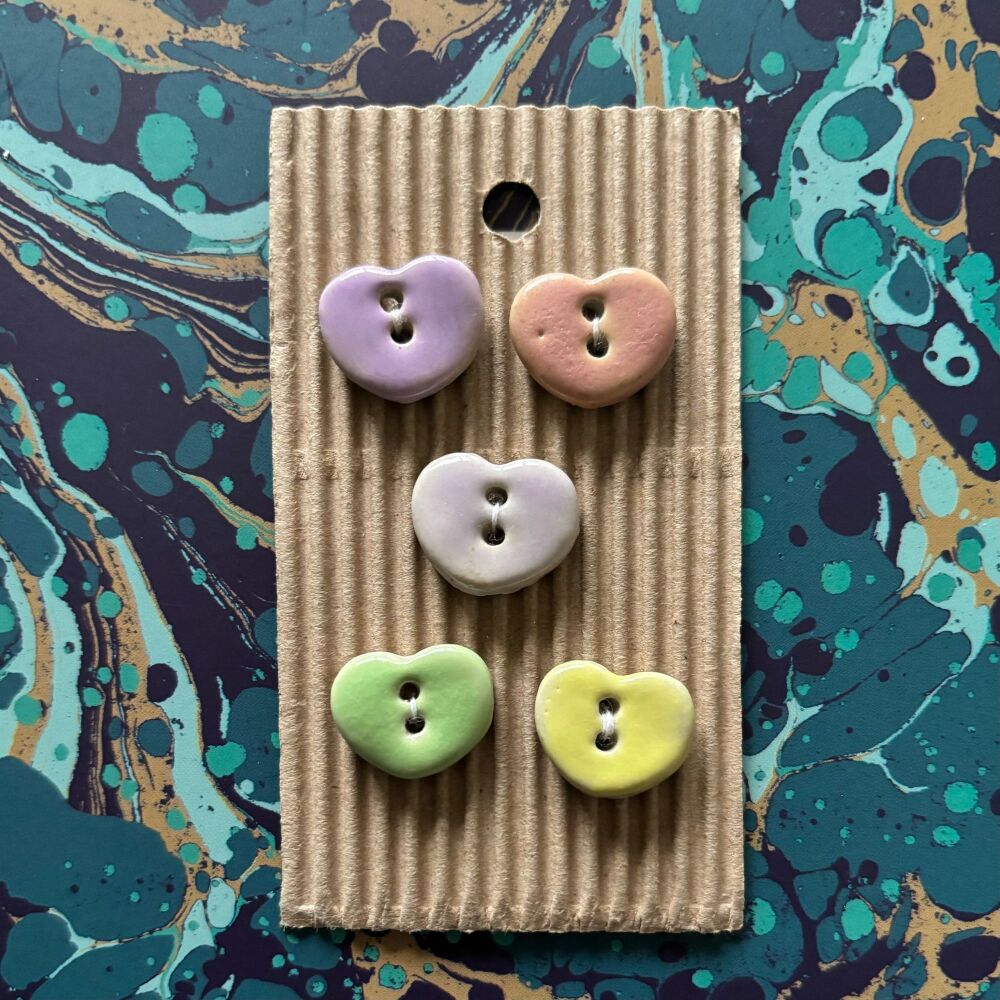 Pastel heart buttons - 1.7cm wide