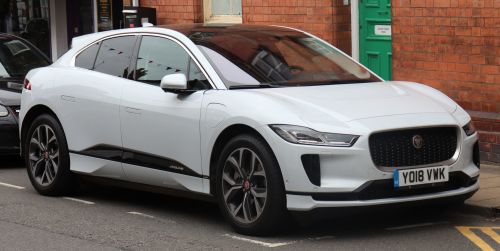 2018_Jaguar_I-Pace_EV400_AWD_Front