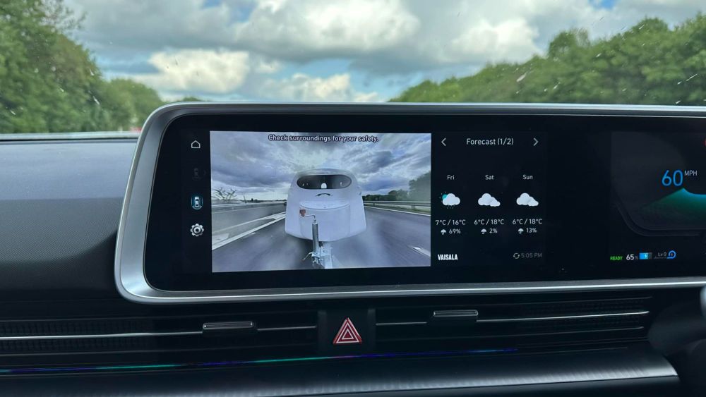 IONIQ 6 POD IN REAR VIEW CAM