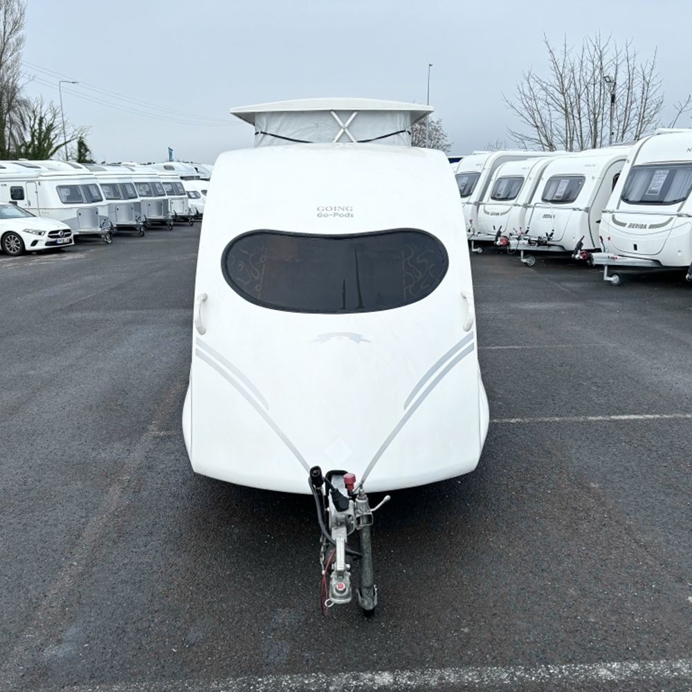 THE PERFECT STARTER GO-POD! 2015 Go-Pod with solar & electric heating - just £8,995.00 incl. VAT - Deposit £2,000.00
