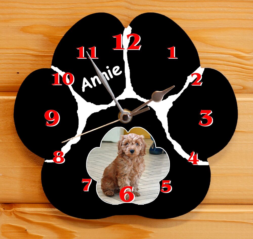 AA Personalised Paw Clock