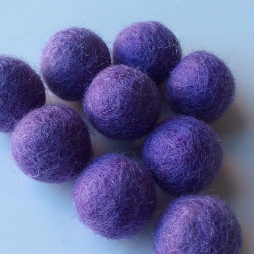 Lavender 2cm felt balls 