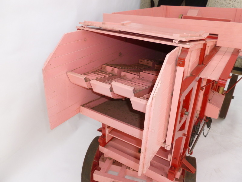 Exhibition quality 3 inch scale working model threshing machine - SOLD