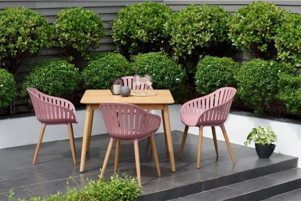 Lifestyle Garden Nassau 4 Seat Square Dining Set