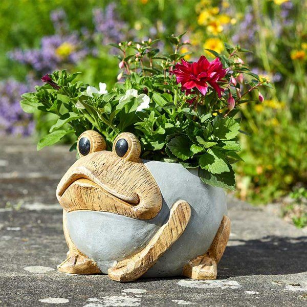 Woodstone - Frog Planter