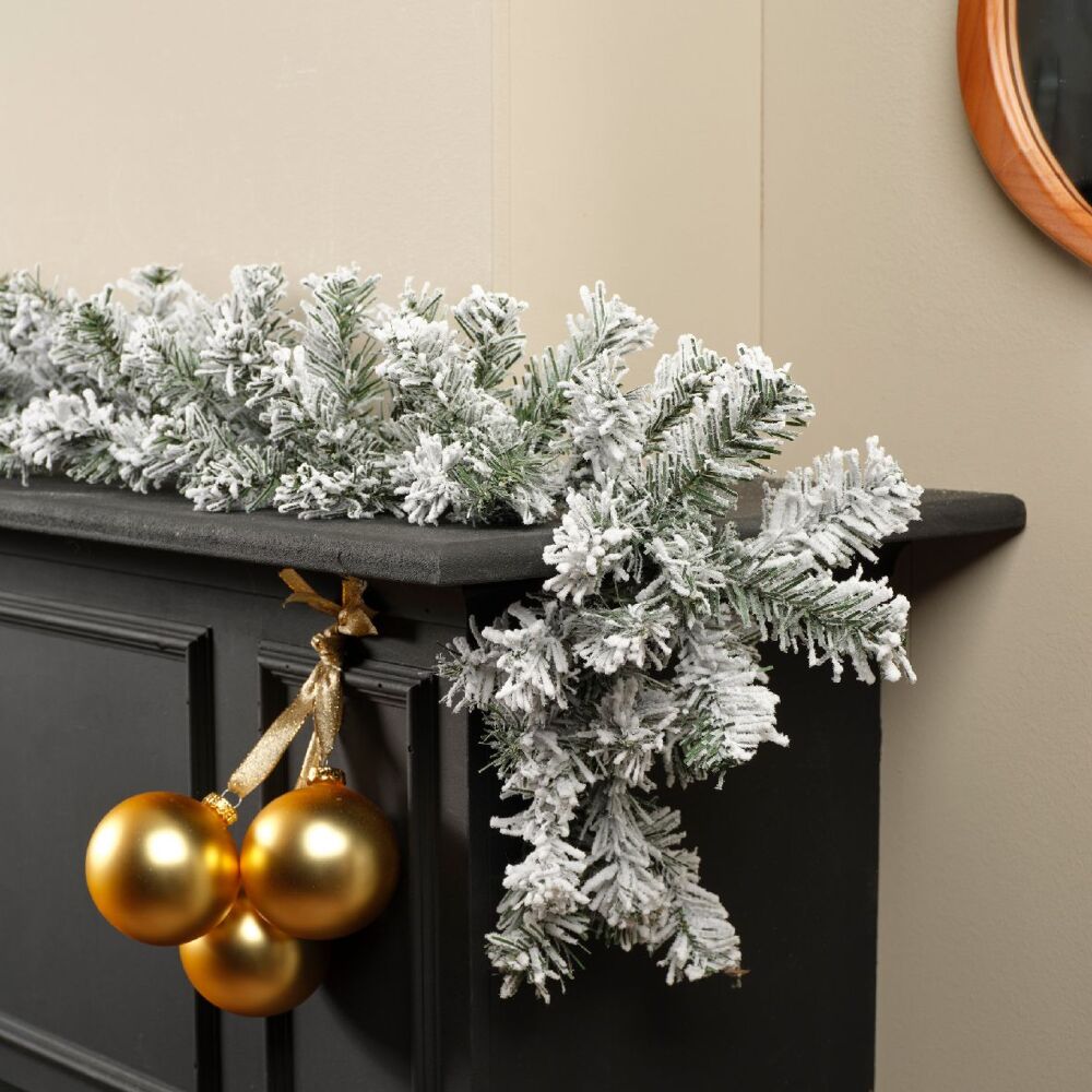 Garland Snowy Imperial - 270cm