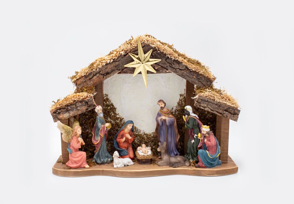 Nativity Crib with 9 Figures