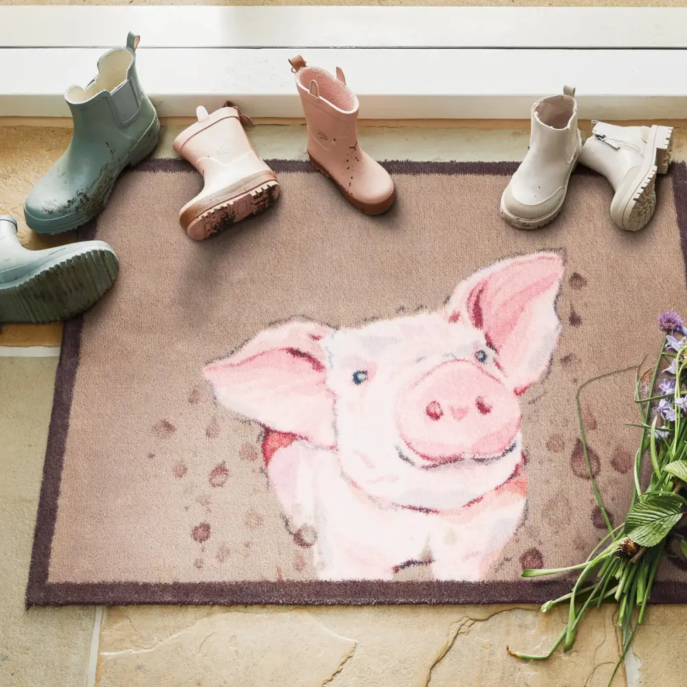 Hug Rug Farmyard Pig 65x85cm