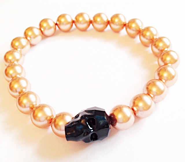 <!--004-->Black Swarovski Crystal Skull & Rose Gold Pearls
