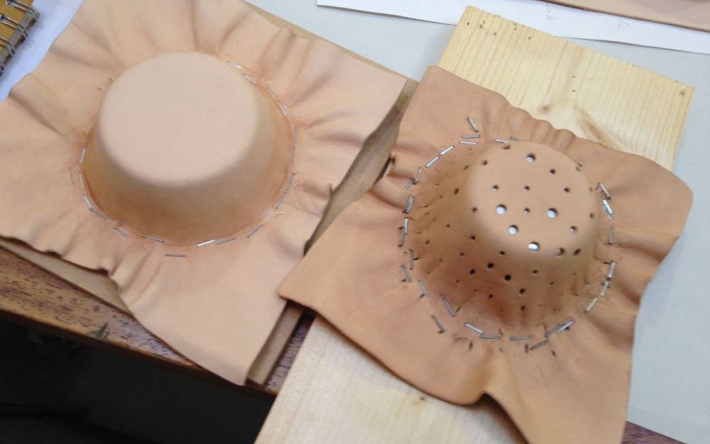 Leather moulding preparation