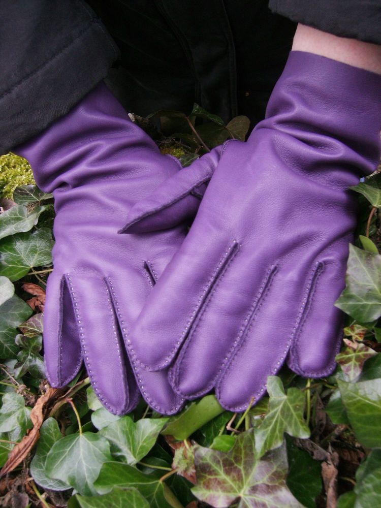 Three day glove making course 28th, 29th & 30th October 2022