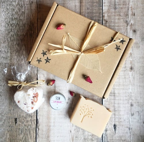 Peace and love gift box