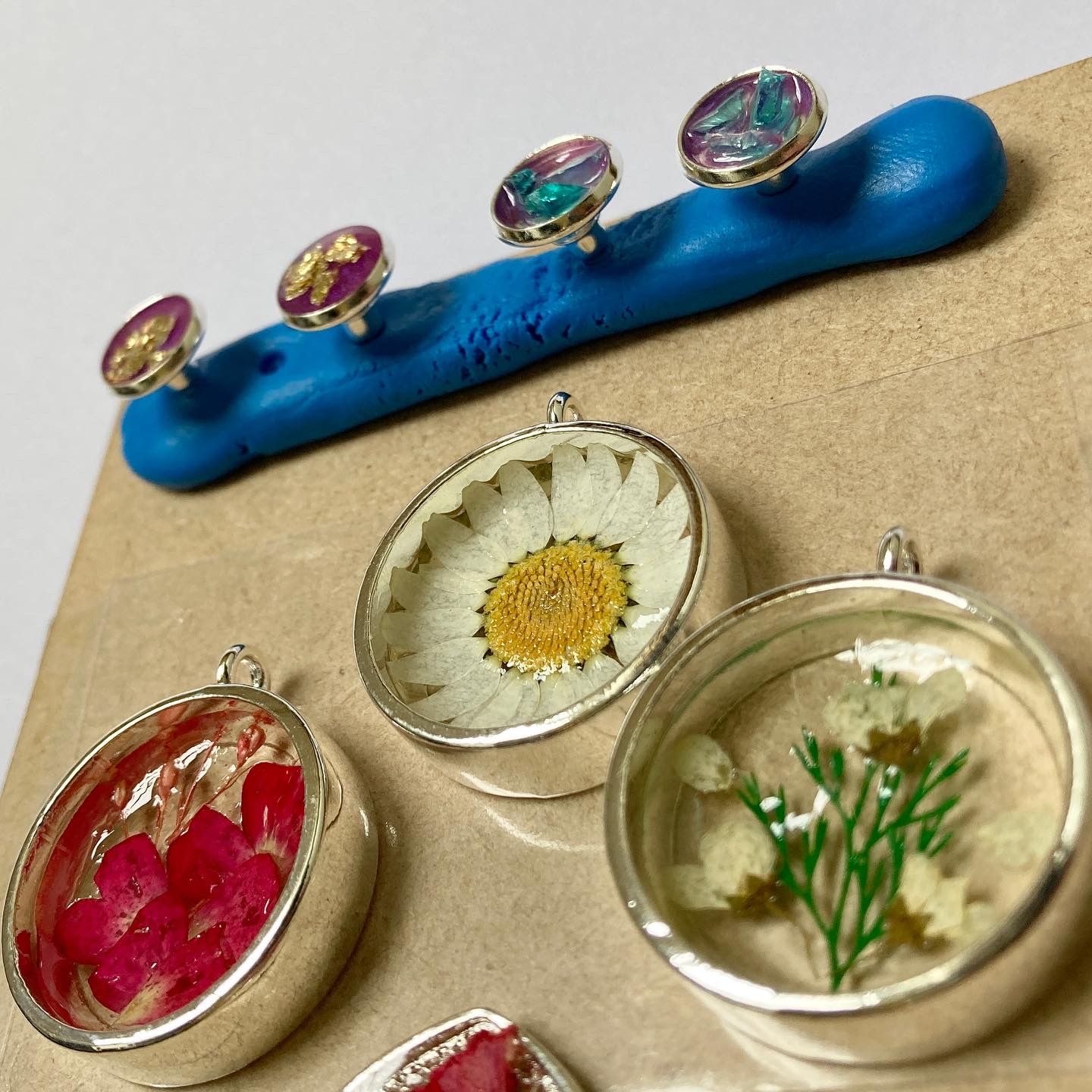 Resin Jewellery Workshop - Botanicals