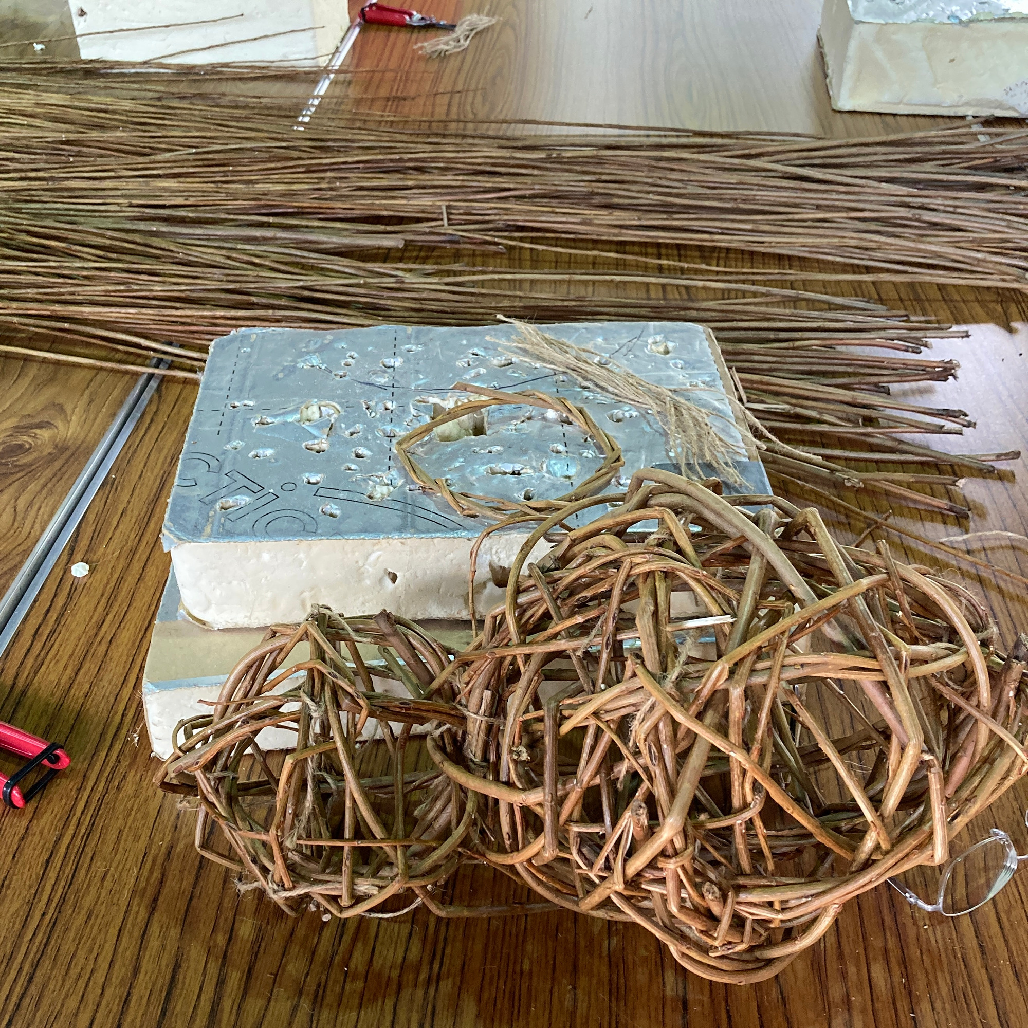 Willow Hare Sculpture Workshop - Beginners