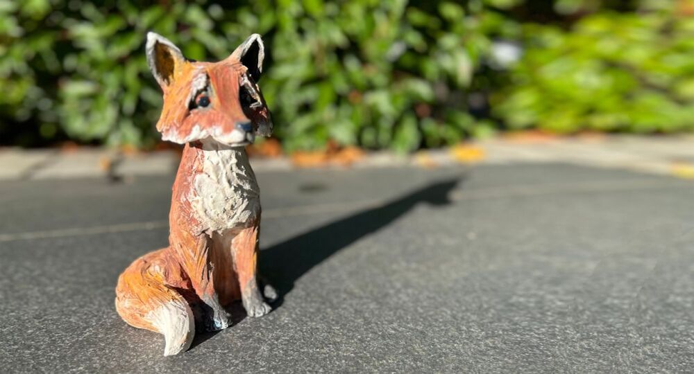 <!-- 1120 --> Ceramic Fox Sculpture Workshop