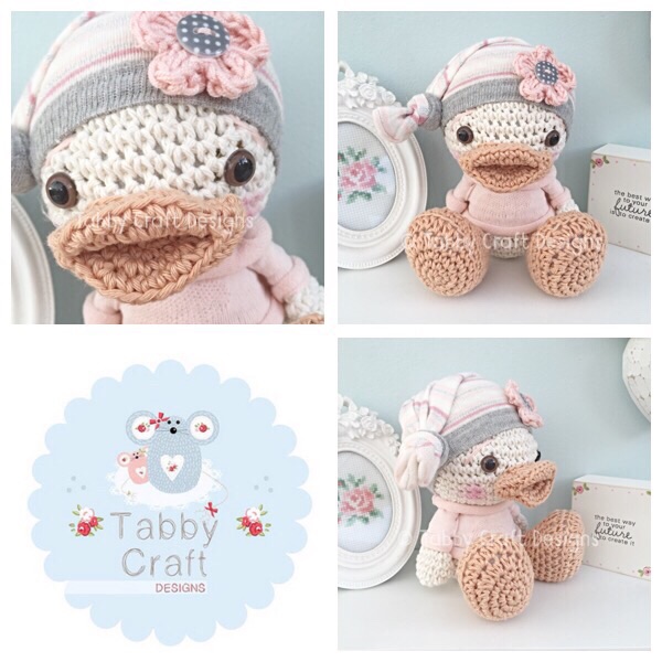 Beanie Duck in Jumper - Grey and Pink