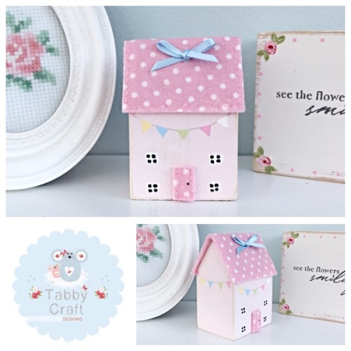 Distressed Wooden Bunting Cottage - Multi and Pink Fabric