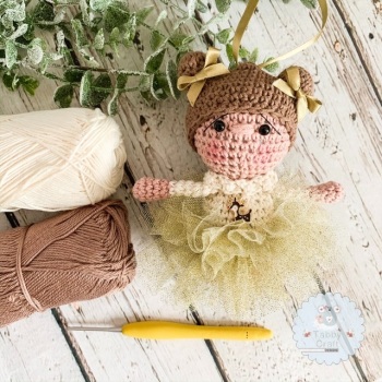 Hanging Christmas Tutu Girl with Brown Hair - Gold and Ivory 