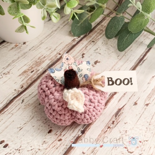 Small Liberty Halloween Boo Pumpkin  - Lilac Pink with Blue Flowers