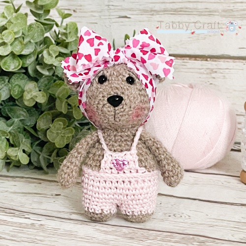  Little Bear with Dungarees and Large Bow   -  Pink and Brown
