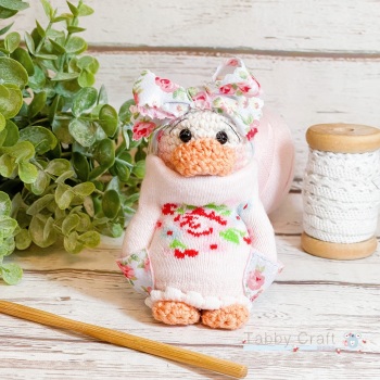  Small Dinky Duck with Jumper Bow  - Ivory  and  Pink and Blue