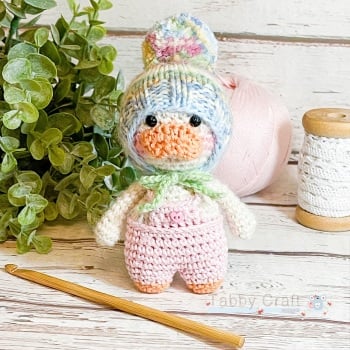  Little Duck with Dungarees and Woolly Hat   -  Pink and  Ivory
