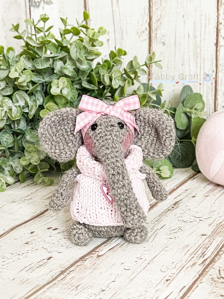 Standing Elephant with Large Bow and Knitted Heart Jumper    -  Grey and Pi