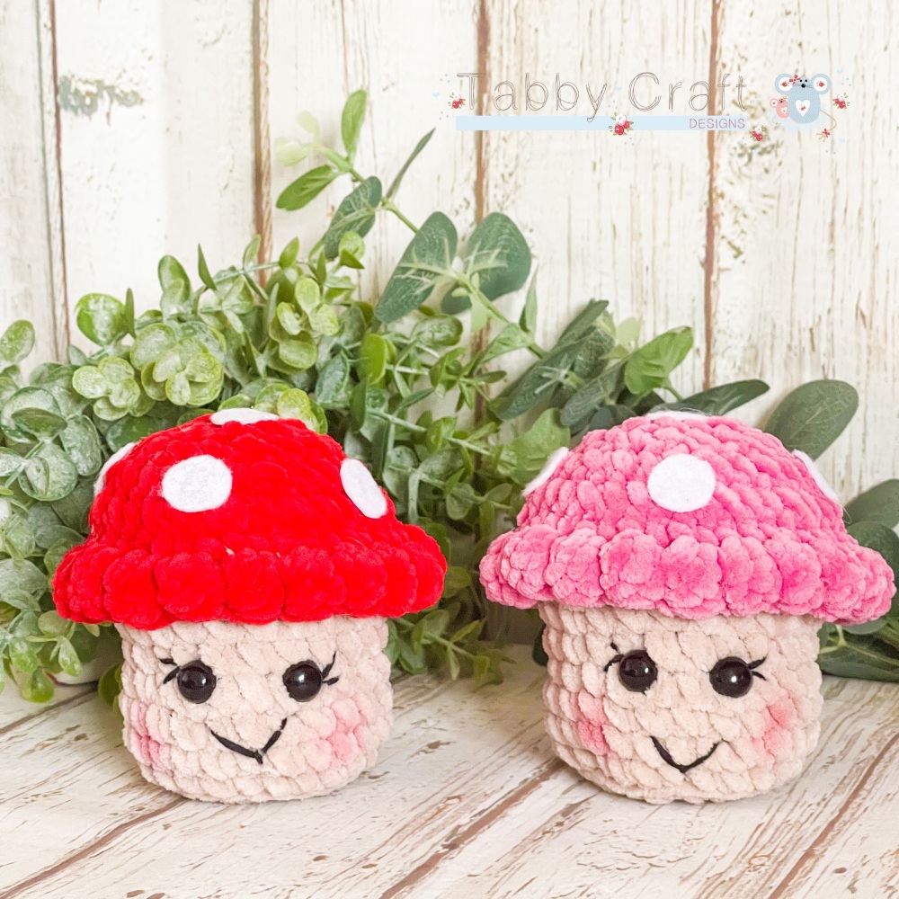 Plushie Toadstool     - Red and White