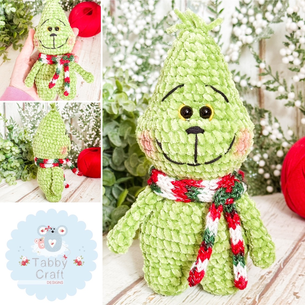 *** Made to Order*** Happy Grinch with Scarf   - Green