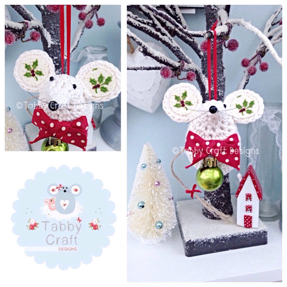 Small Christmas Bauble Mouse - Cream, Red and Green