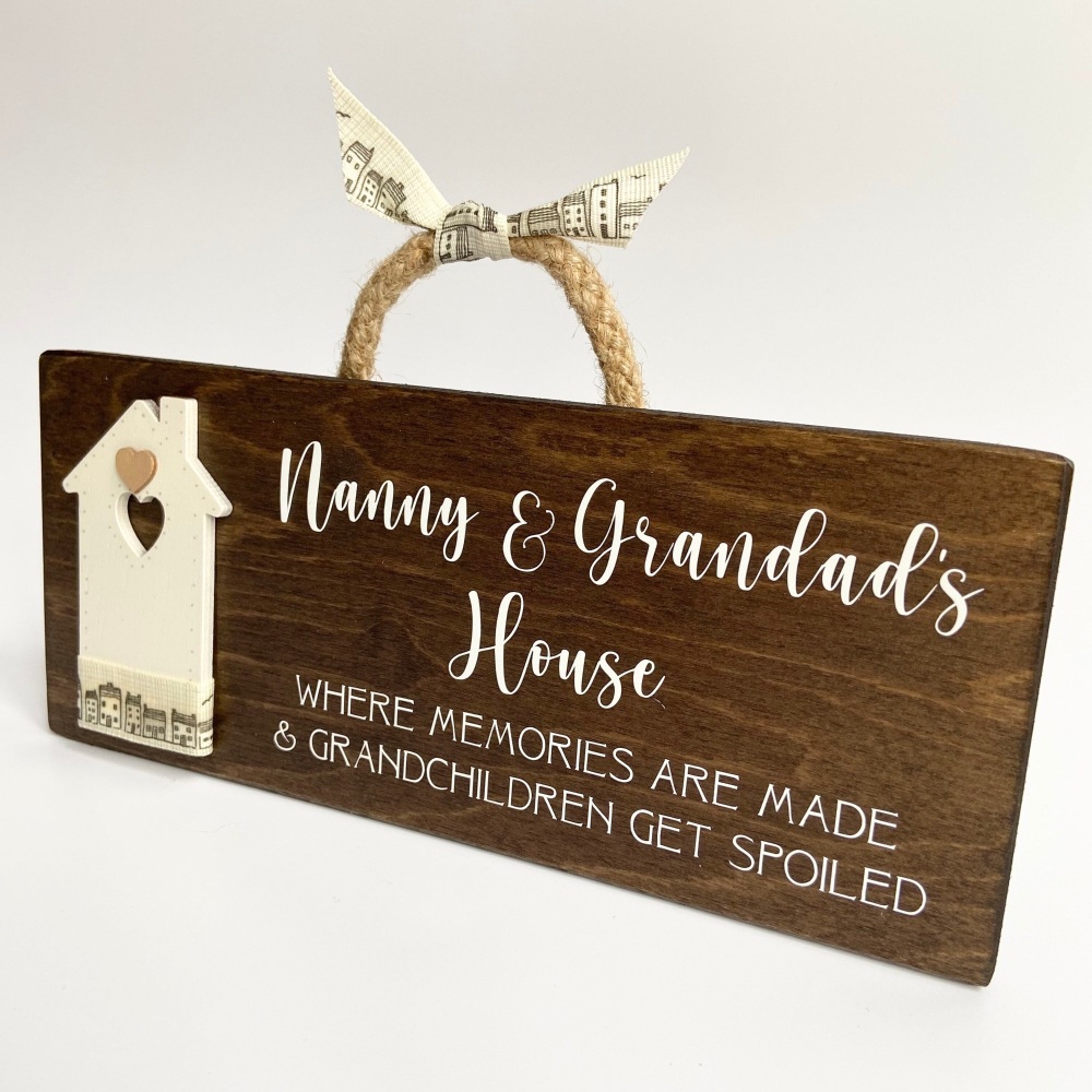 Wooden House Sign - Grandparents