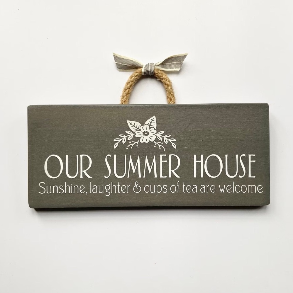 Summer House Sign