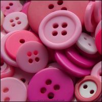 35g Pink Mixed Buttons