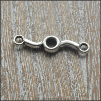 <!-- 087 -->Silver Tone Three Hole Connector