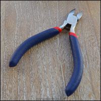 <!-- 080-->Side Cutters - Midnight Blue Handles