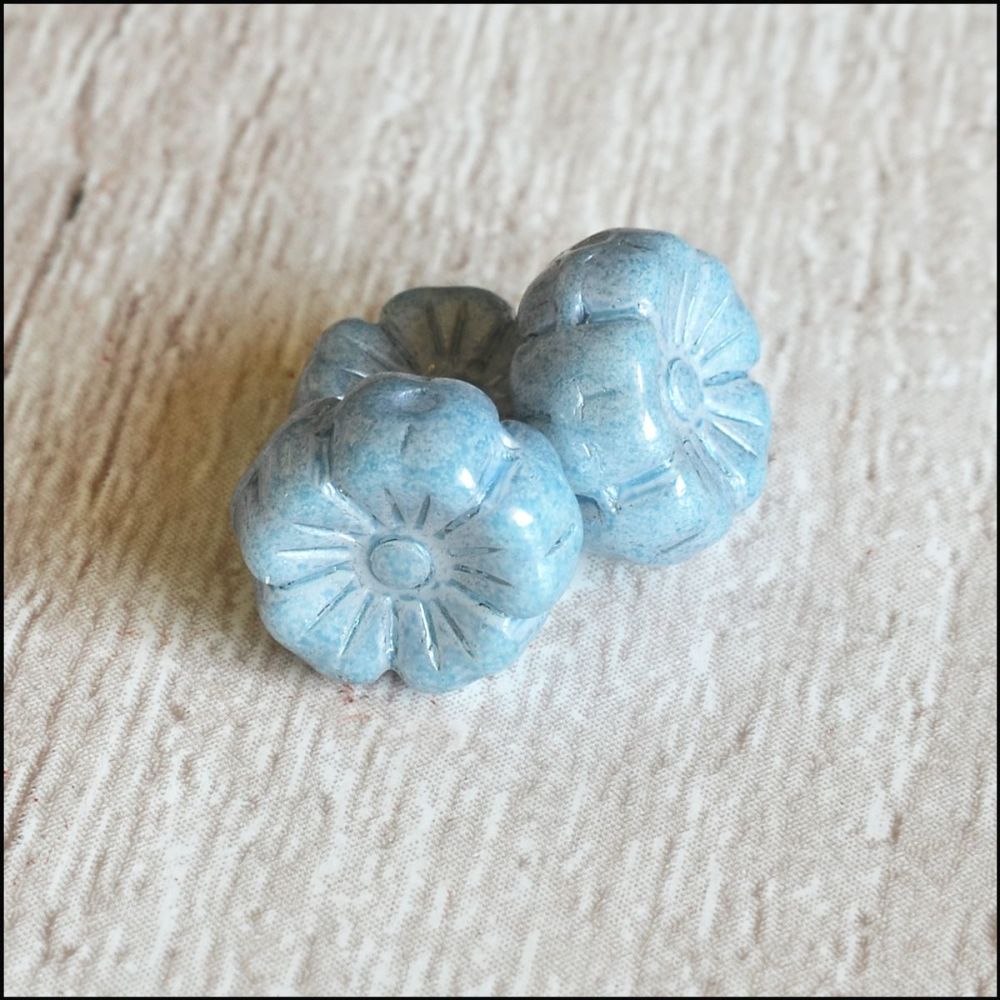 Czech Glass Hawaiian Lustre Flower Beads 8mm Blue