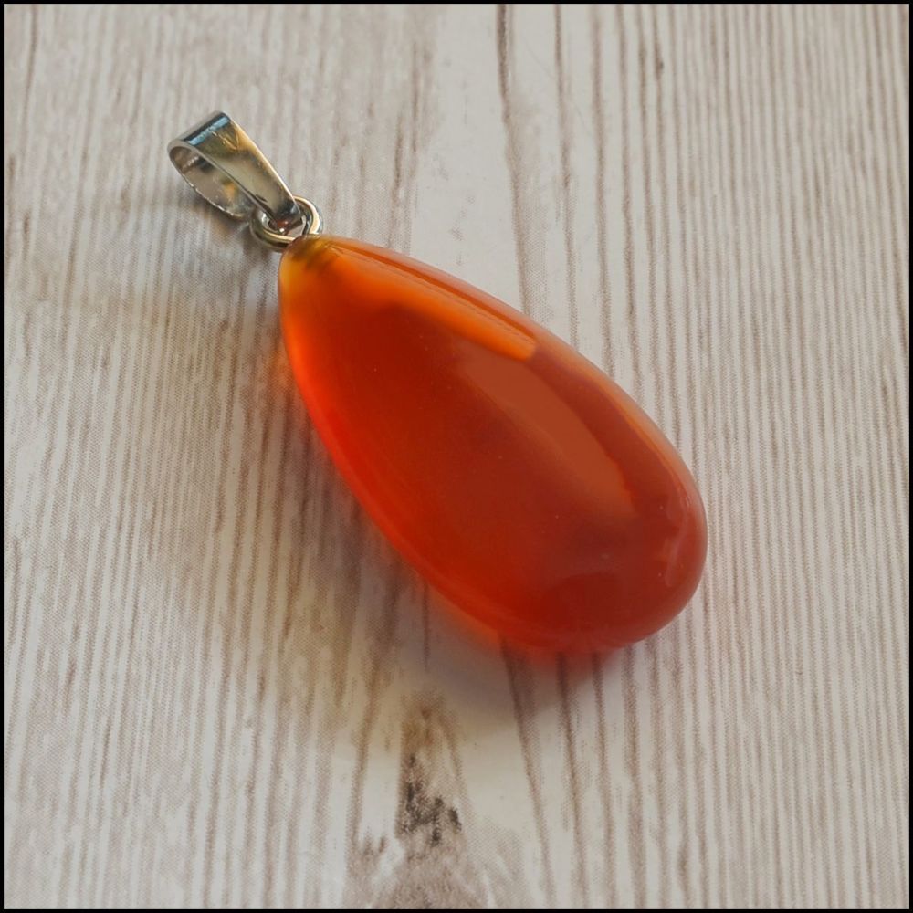 Carnelian Briolette Drop Pendant 15mm x 30mm with silver plated bail