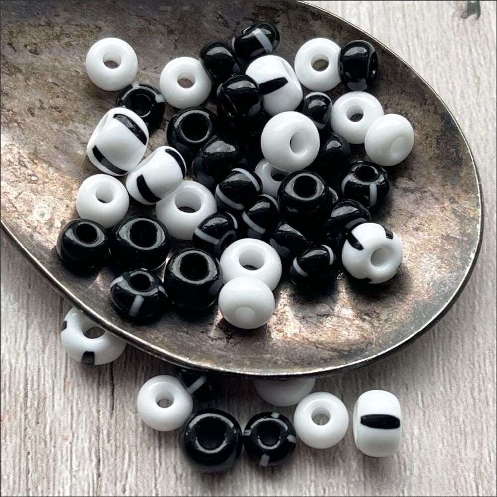 Preciosa Czech Glass Seed Bead Mix - Black & White 50g