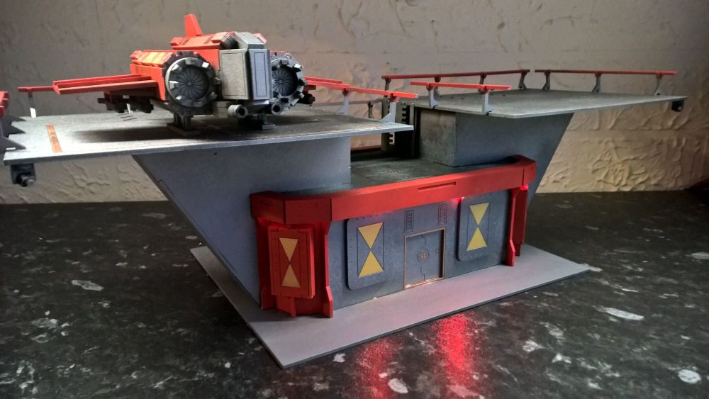 Fighter defence platform