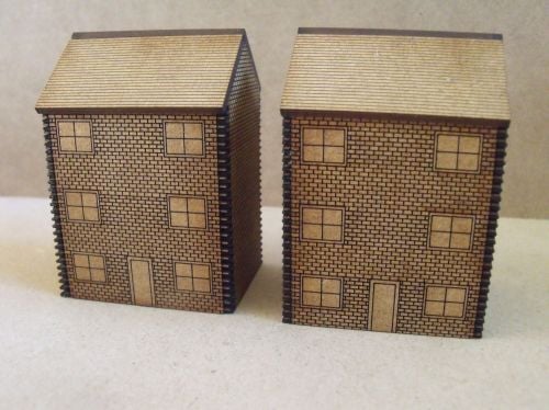 5x 10mm brick Town Houses with etched windows (Three Storey)