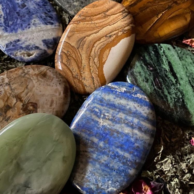 Crystal Palm Stones, Thumb Stones and Pebbles