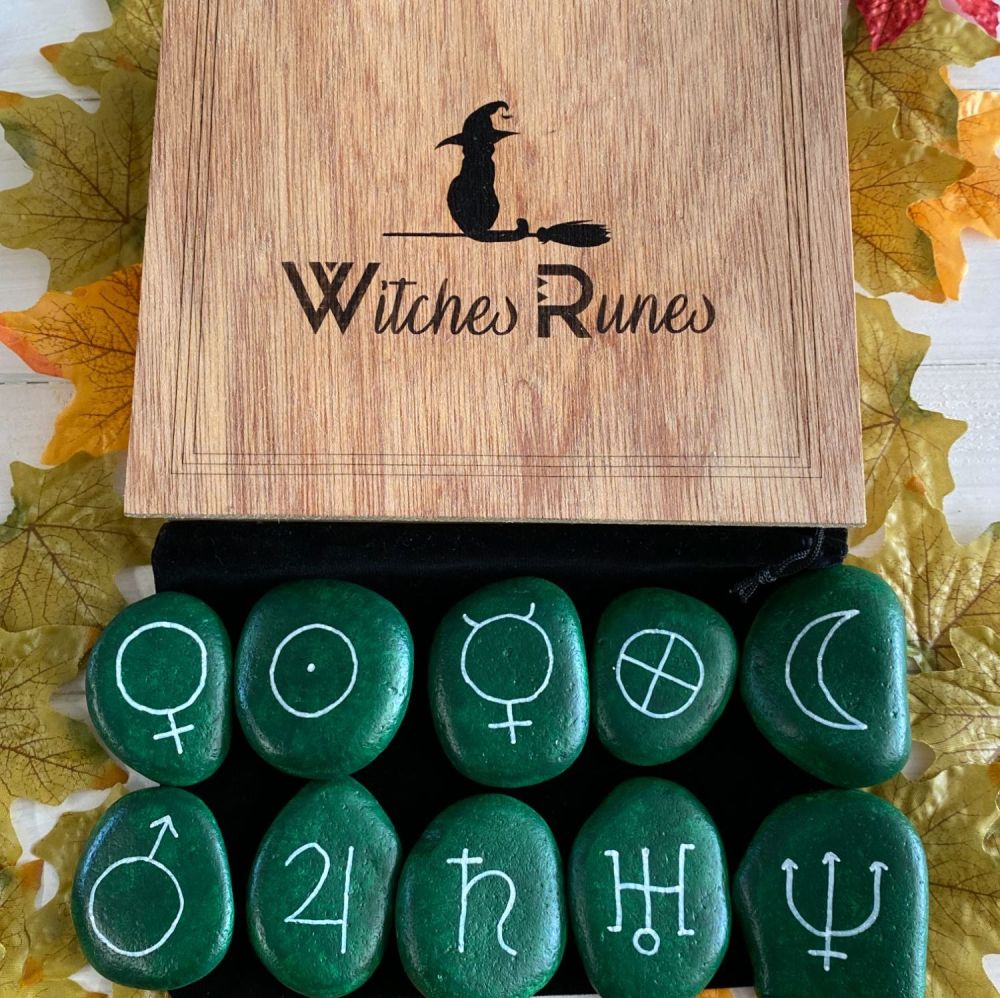 10 Witches Rune Stones in Engraved Box  ~ Green