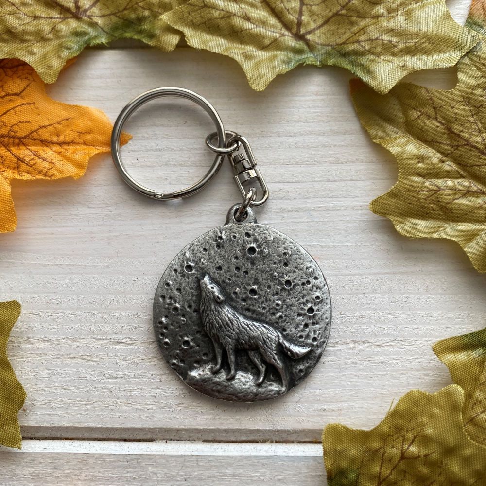 Pewter Wolf Keyring