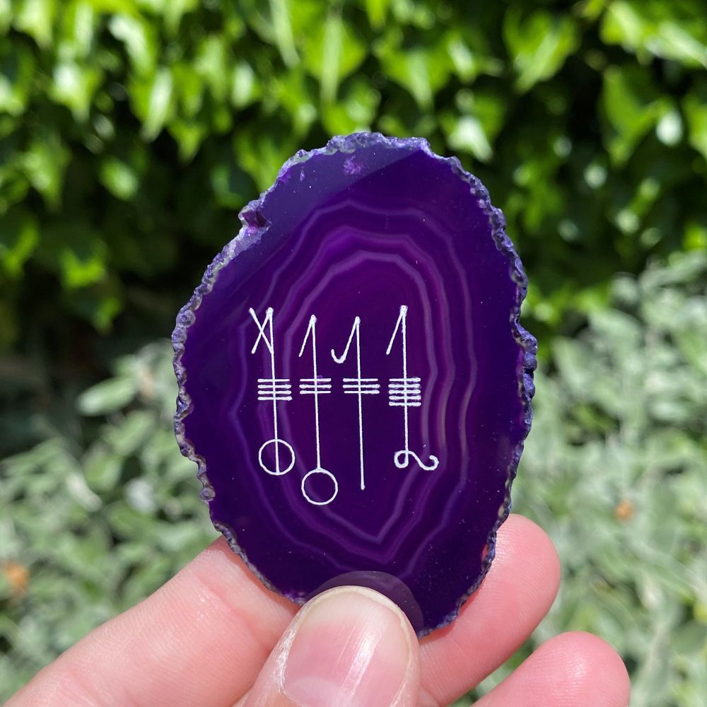 Agate Svefnthorn Sleep and  Protection Amulet ~ Purple PH1