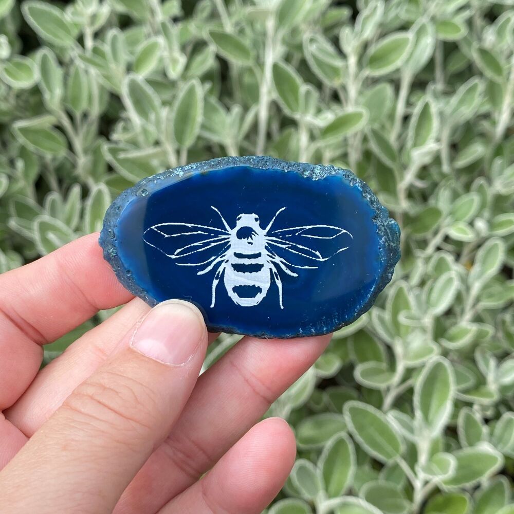 Agate Slice with Bee design ~ Blue #B30