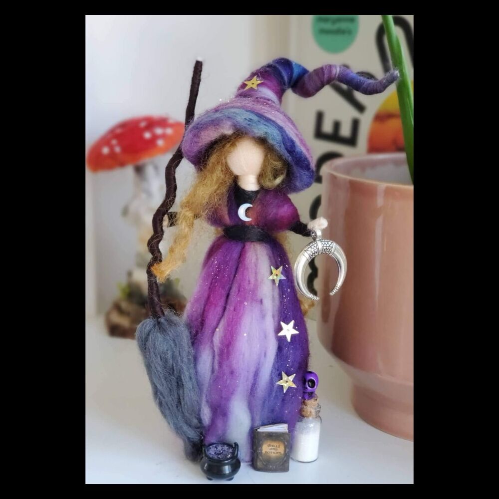 ** Coven of the Cauldron Collectable Witch ** ~ Aggie