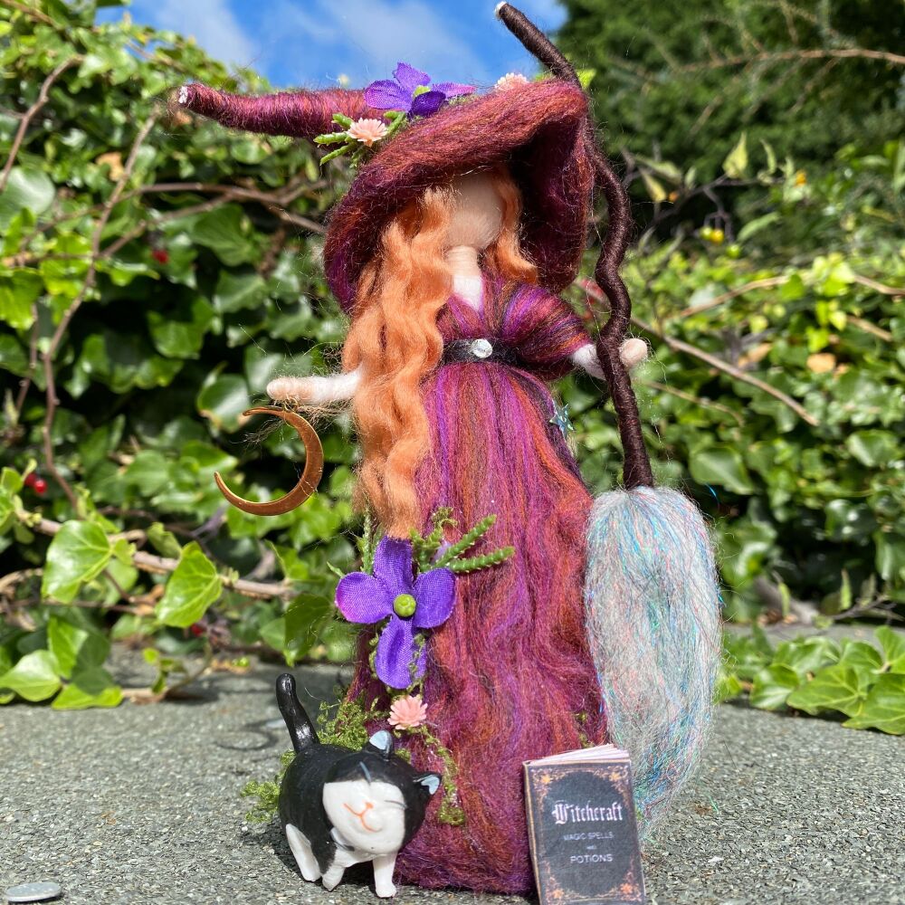 ** Coven of the Cauldron Collectable Witch ** ~  Tansy